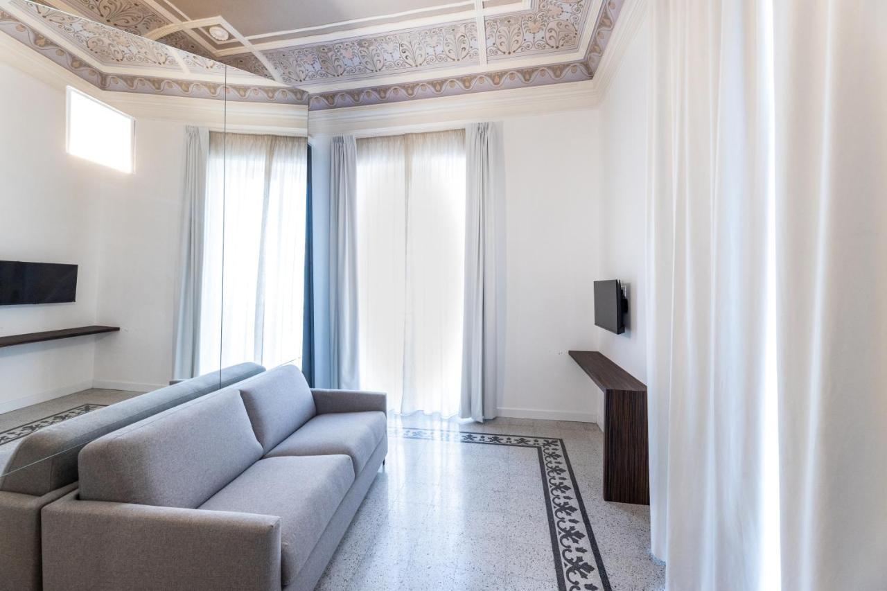Riflessi Acireale Palace Suites Exteriör bild