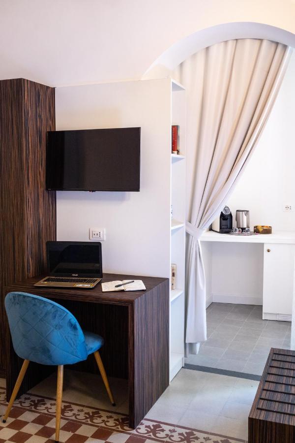 Riflessi Acireale Palace Suites Exteriör bild