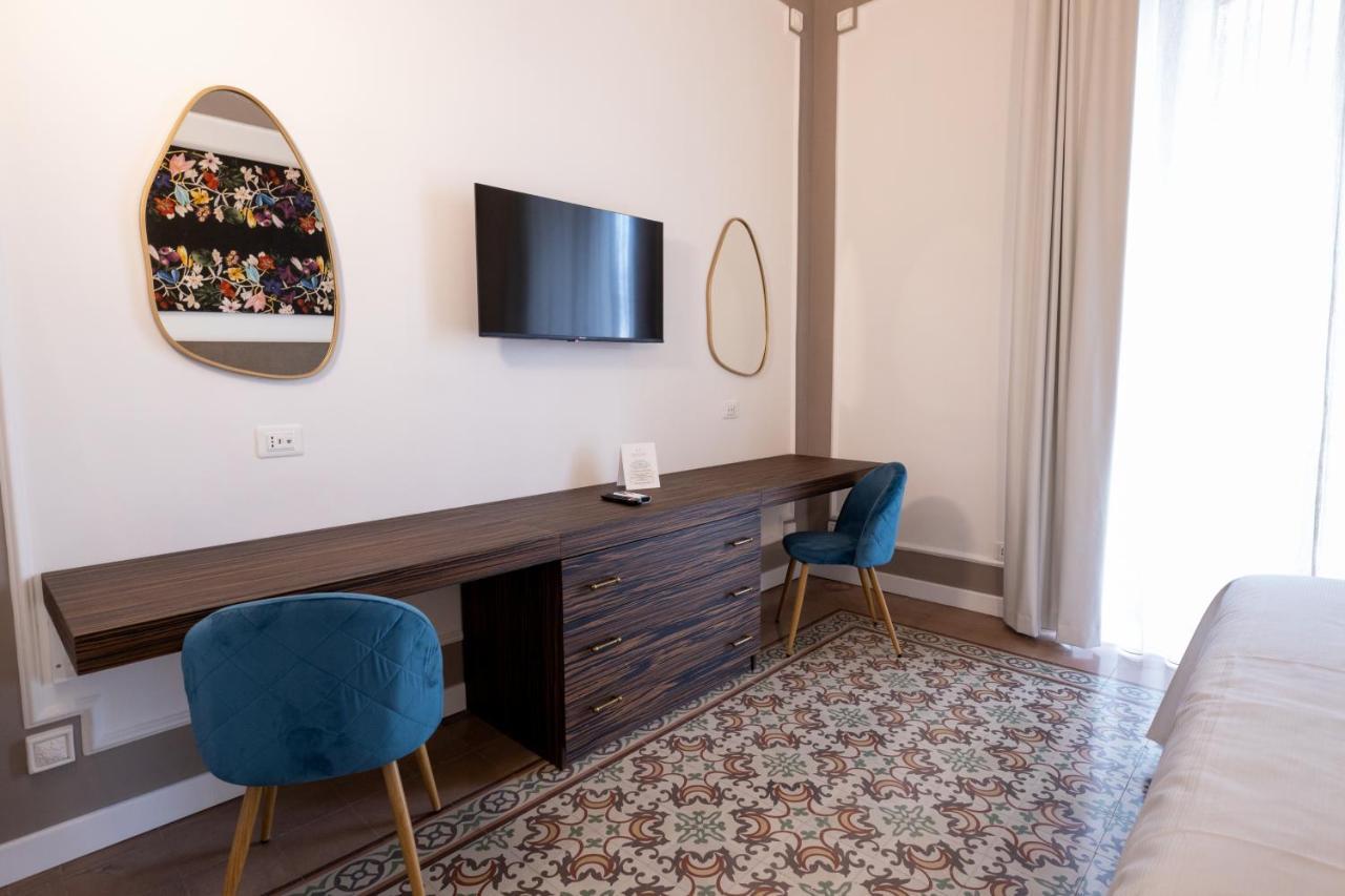 Riflessi Acireale Palace Suites Exteriör bild