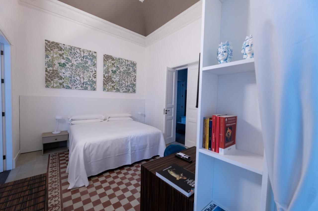 Riflessi Acireale Palace Suites Exteriör bild