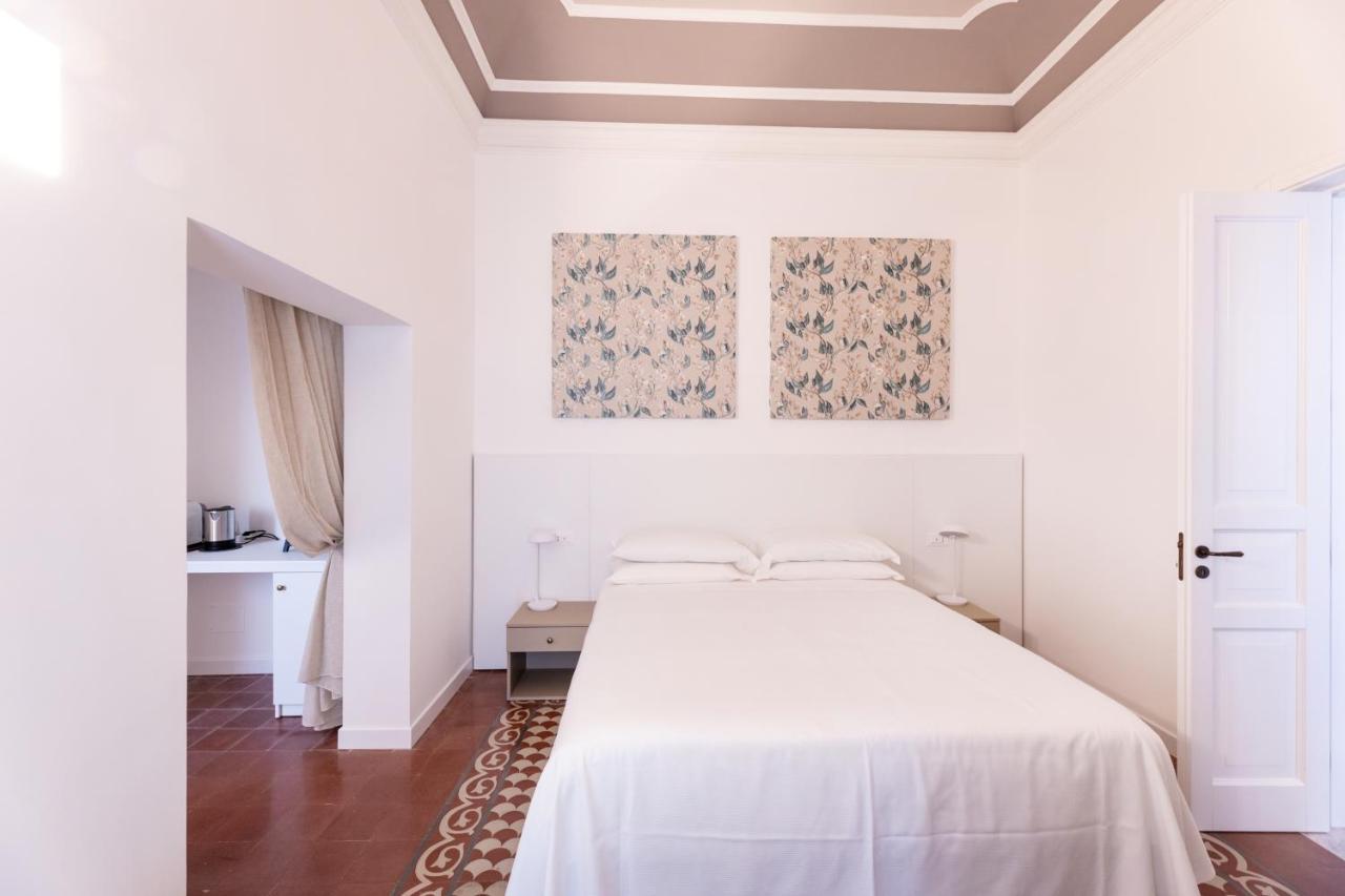 Riflessi Acireale Palace Suites Exteriör bild